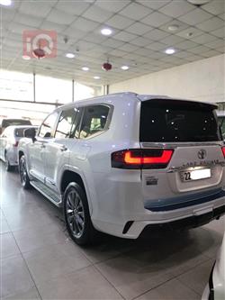 تويوتا لاندكروزر